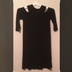 mmCmmCmm SIZE M. BLACK COLD SHOULDER, 3/4 SLEEVES DRESS. VERY NICE!